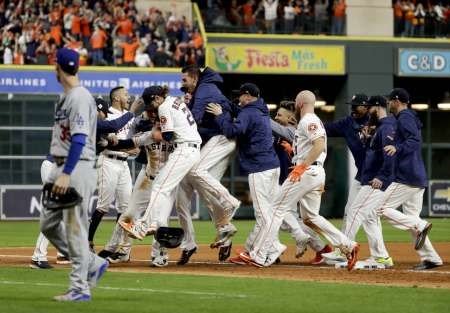 Astros win!